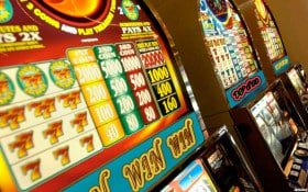 Filipino player selecting a bingo room on ph 91 mobile browser